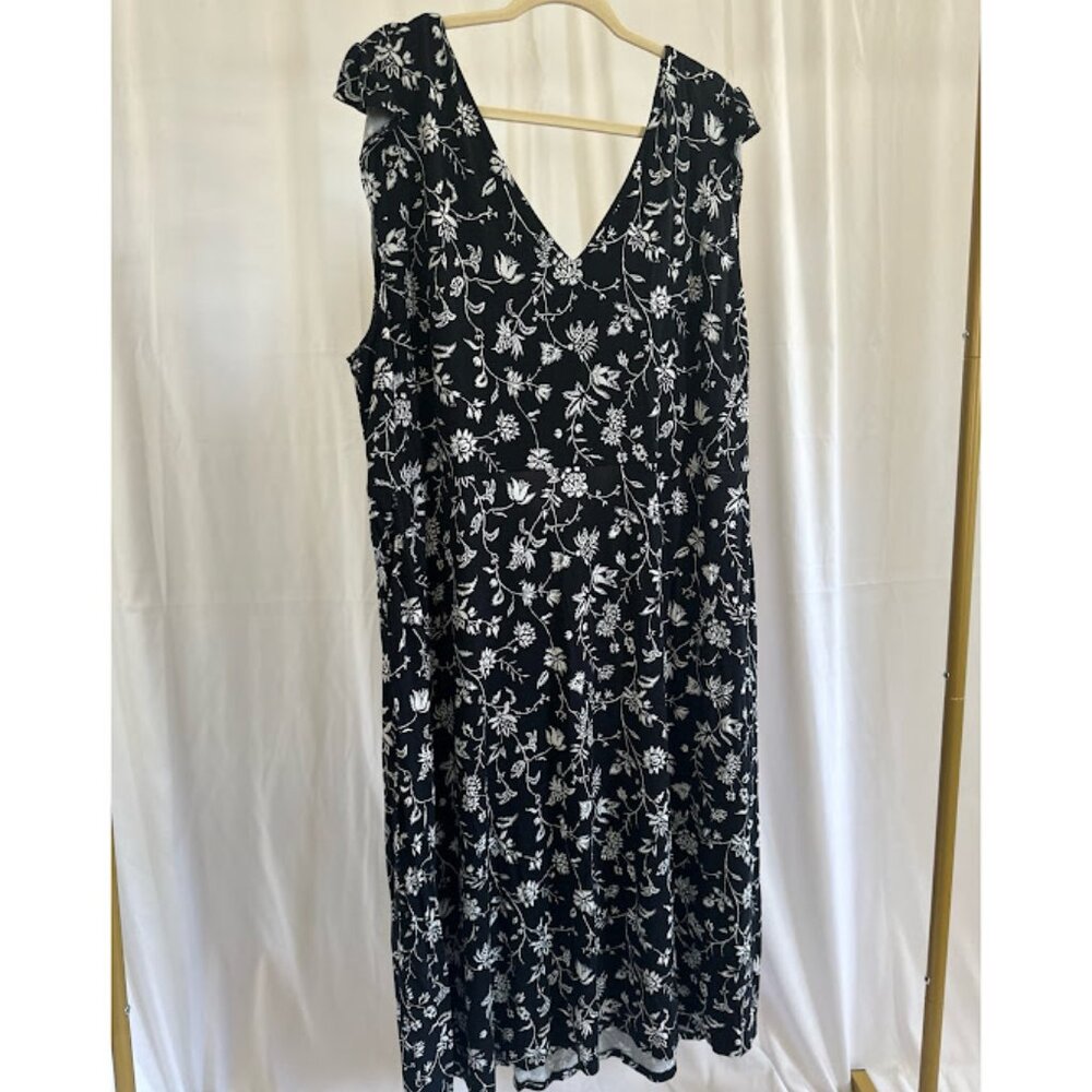 Loft Women's Plus 26W Black/White Floral Dress